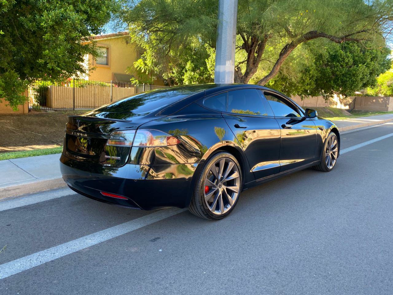 Used 2021 Tesla Model S Performance AWD/4WD image 9