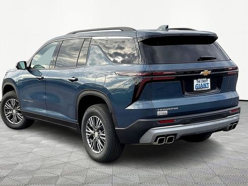 Certified 2026 Chevrolet Traverse LT w/ Driver Confidence Package image 4