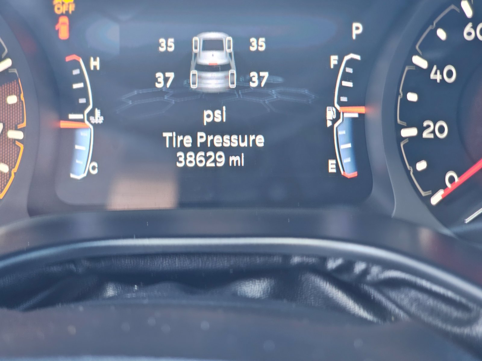 Used 2024 Jeep Compass Trailhawk AWD/4WD image 18