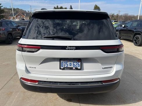 Certified 2025 Jeep Grand Cherokee Limited image 5