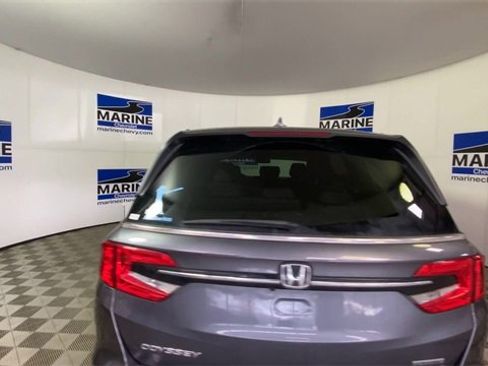 Used 2024 Honda Odyssey Touring image 9
