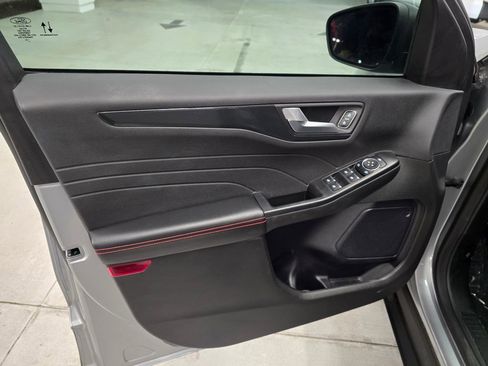 Used 2023 Ford Escape ST-Line w/ Tech Pack #1 image 13