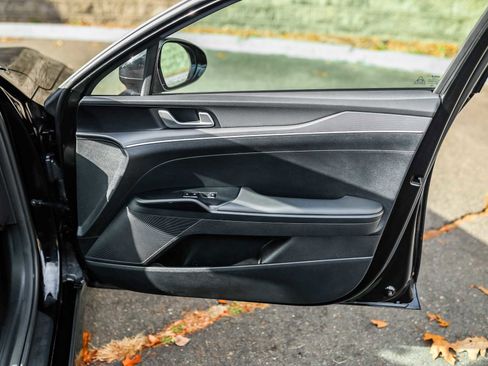 Used 2025 Kia K5 LXS image 14