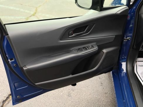 Used 2024 Toyota Prius LE FWD image 9