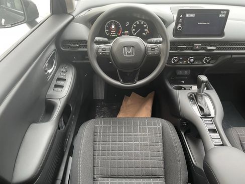 New 2026 Honda HR-V LX image 13