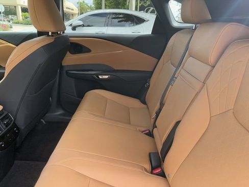Used 2025 Lexus RX 350 Premium Plus w/ Accessory Package (Z1) FWD image 19