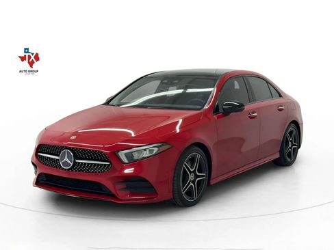 Used 2019 Mercedes-Benz A 220 A 220 4MATIC Sedan 4D image 5