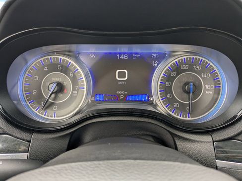 Used 2023 Chrysler 300 Touring L w/ Popular Equipment Group AWD/4WD image 23