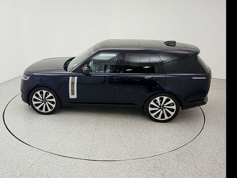 Certified 2025 Land Rover Range Rover SV AWD/4WD image 38