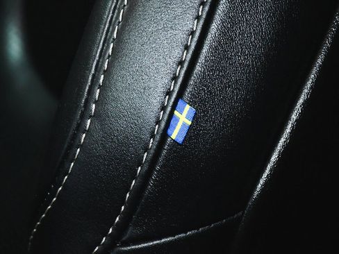 Used 2023 Volvo S90 B6 Ultimate w/ Protection Package image 45