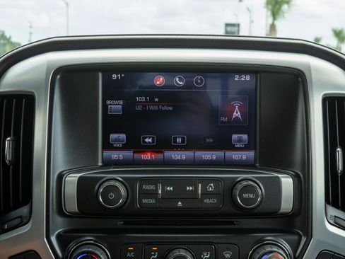Used 2015 GMC Sierra 1500 SLT w/ SLT Preferred Package AWD/4WD image 18