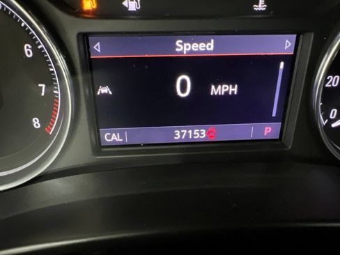 Used 2023 Buick Enclave Essence w/ Sport Touring Edition FWD image 12