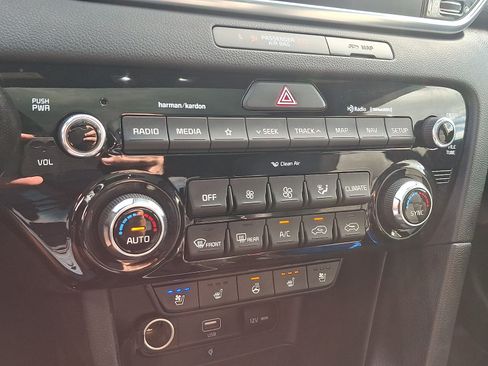 Used 2022 Kia Sportage SX AWD/4WD image 16