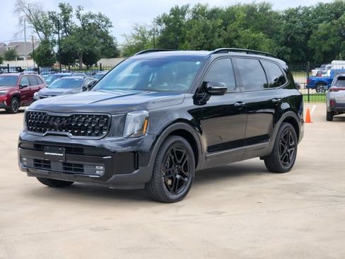 Certified 2025 Kia Telluride SX Prestige X-Line AWD/4WD image 3