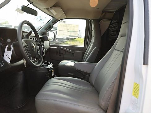 New 2025 Chevrolet Express 2500 w/ Communications Package RWD image 26