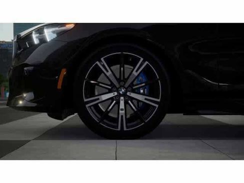 Used 2026 BMW 530i w/ M Sport Package image 7