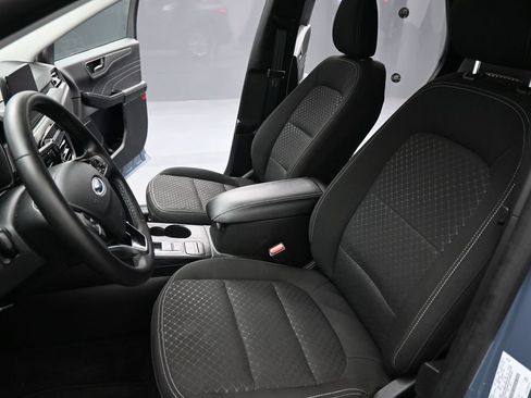 Certified 2023 Ford Escape Active FWD image 9
