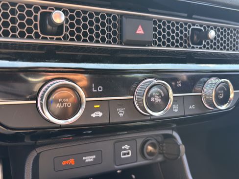 Certified 2024 Honda Civic Sport image 18