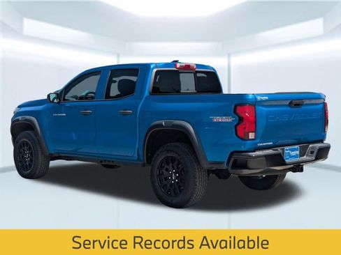 Used 2023 Chevrolet Colorado Trail Boss w/ Advanced Trailering Package AWD/4WD image 4