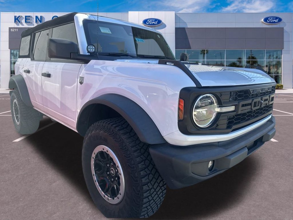 Used 2023 Ford Bronco Big Bend w/ Sasquatch Package AWD/4WD image 1