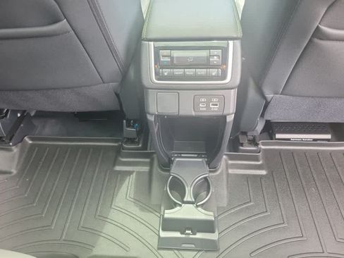 Certified 2024 Subaru Ascent Onyx Edition Limited AWD/4WD image 31