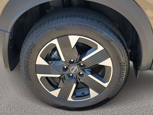 Used 2025 Nissan Kicks SR FWD image 7