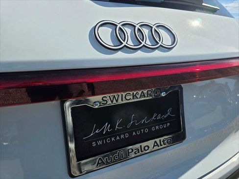 New 2025 Audi Q6 e-tron Premium image 17