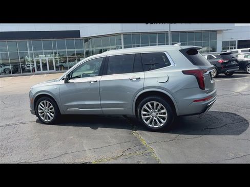 Certified 2023 Cadillac XT6 Premium Luxury AWD/4WD image 6