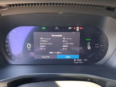 Used 2023 Volvo C40 P8 Recharge Plus AWD/4WD image 17