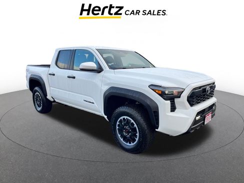 Used 2025 Toyota Tacoma TRD Off-Road image 1