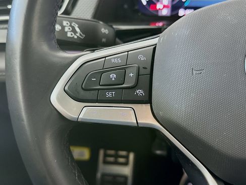 Used 2024 Volkswagen Atlas Cross Sport SEL R-Line AWD/4WD image 25