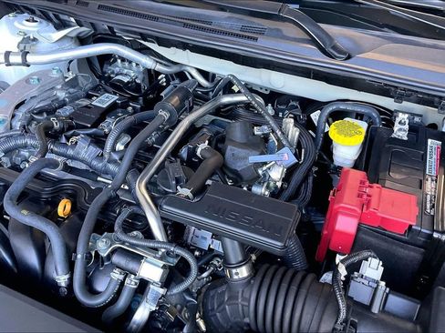 Used 2025 Nissan Sentra SR FWD image 28