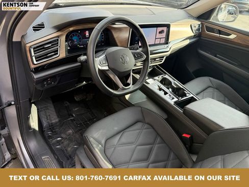 Used 2025 Volkswagen Atlas SE image 29