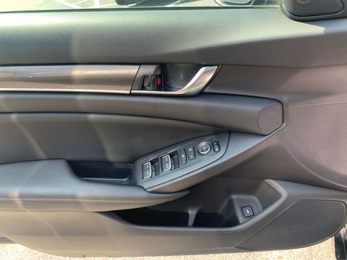 Used 2019 Honda Accord Sport image 13