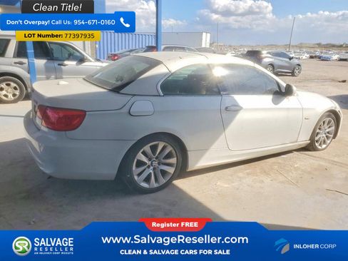 Used 2011 BMW 328i Convertible image 4