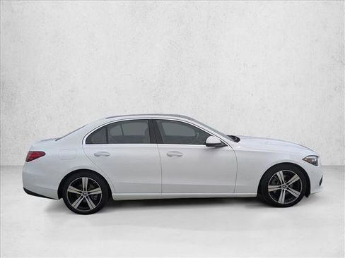 Used 2025 Mercedes-Benz C 300 4MATIC Sedan image 4
