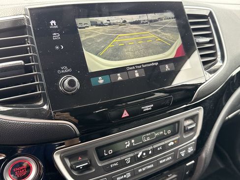 Used 2019 Honda Pilot Touring image 21