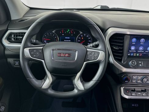 Used 2023 GMC Acadia SLE w/ Driver Convenience Package image 17