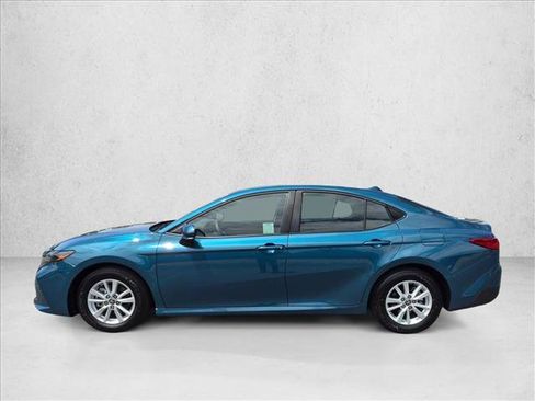 Used 2026 Toyota Camry LE FWD image 9