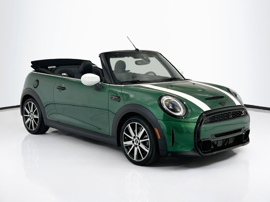 Used 2024 MINI Cooper S FWD image 3