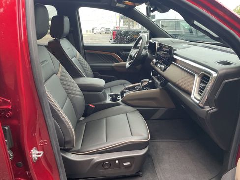 Used 2024 GMC Canyon Denali AWD/4WD image 35