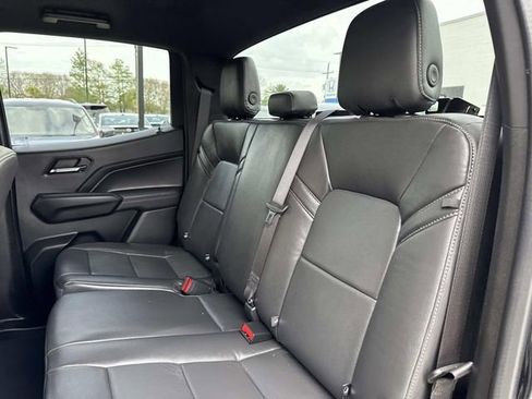 Used 2024 Chevrolet Colorado LT AWD/4WD image 15