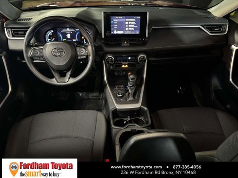 Used 2024 Toyota RAV4 LE AWD/4WD image 13