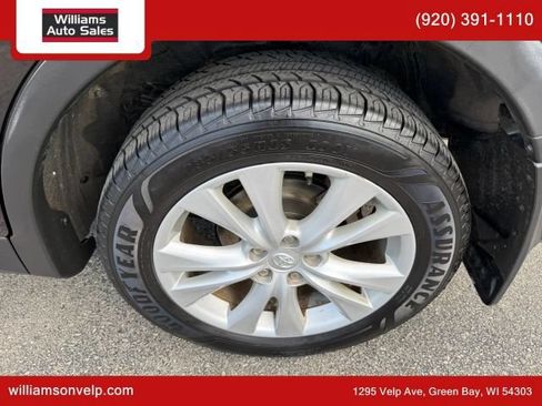 Used 2015 Toyota RAV4 Limited w/ Technology Package AWD/4WD image 24