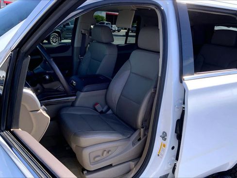 Used 2017 Chevrolet Tahoe LT AWD/4WD image 8