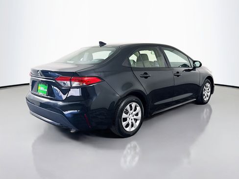 Used 2022 Toyota Corolla LE image 10