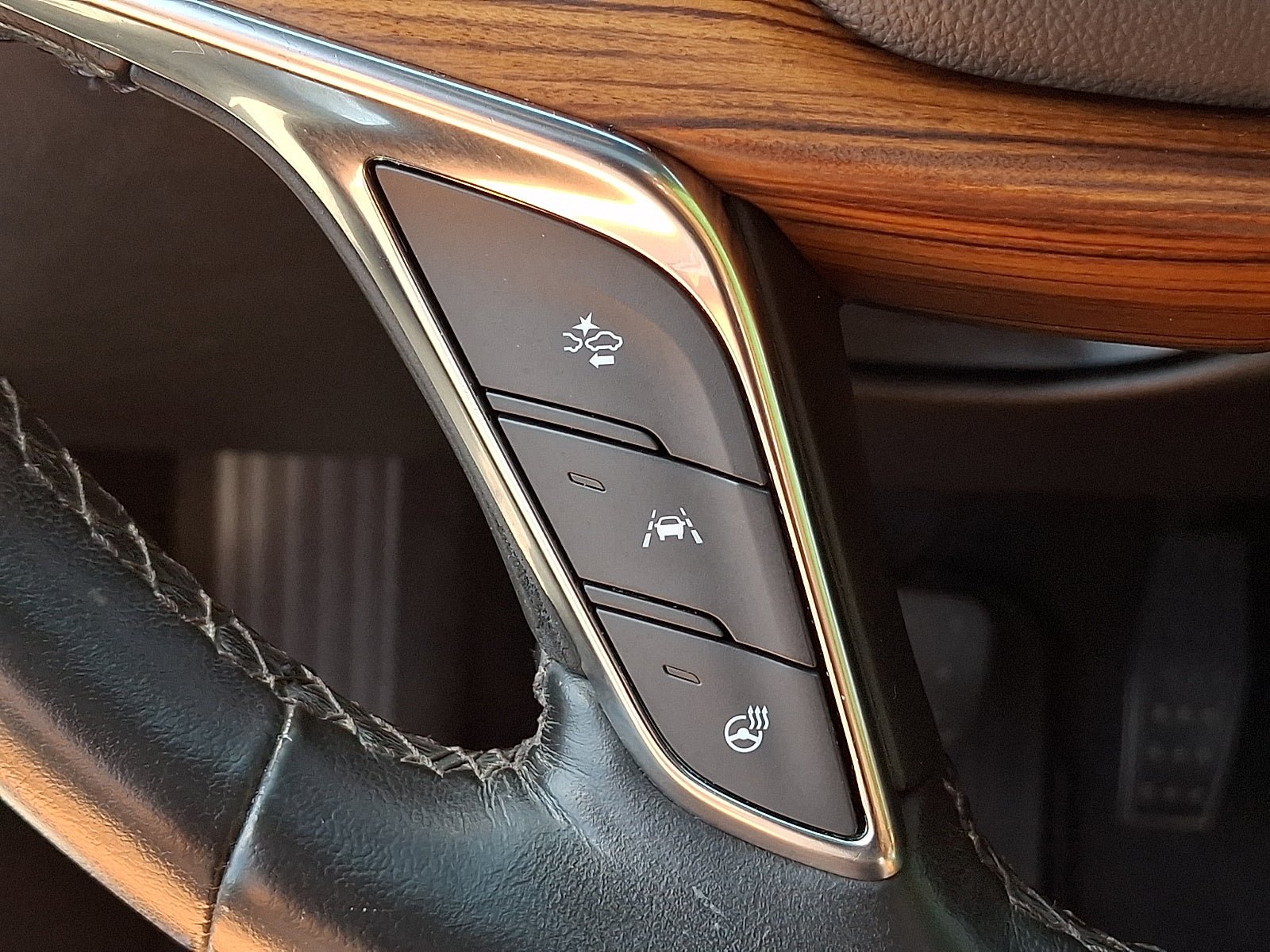 Certified 2023 Cadillac XT5 Premium Luxury AWD/4WD image 29