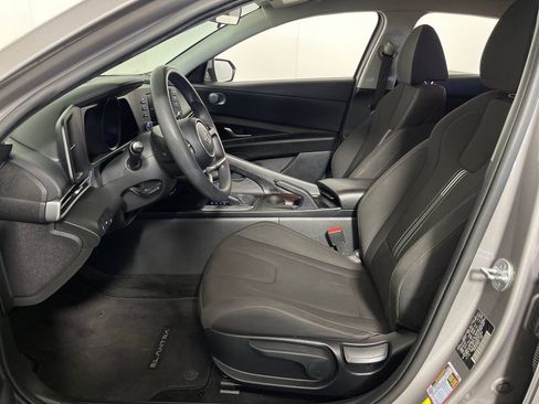 Used 2022 Hyundai Elantra SEL w/ Cargo Package FWD image 12