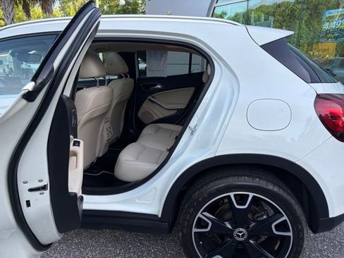 Used 2018 Mercedes-Benz GLA 250 image 24