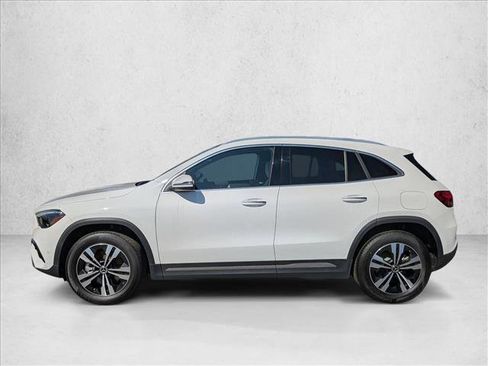 New 2026 Mercedes-Benz GLA 250 4MATIC image 5